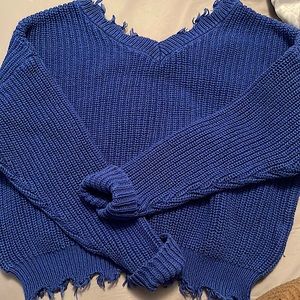Jessica Simpson Blue sweater